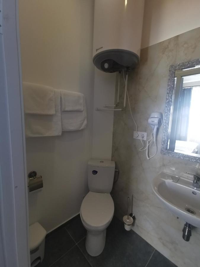 Central Hotel With Free Parking Ρίγα Εξωτερικό φωτογραφία
