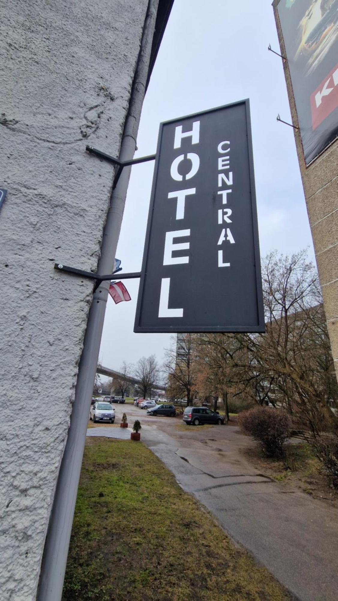 Central Hotel With Free Parking Ρίγα Εξωτερικό φωτογραφία